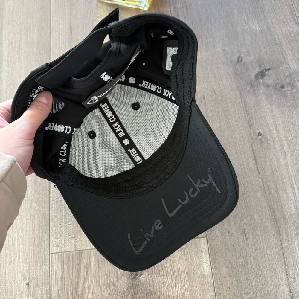 New Men's Black Clover Golf Live Lucky Black Goodwill Hat - Picture 5 of 7